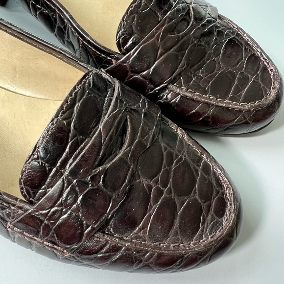 8W Talbots dark chocolate leather croc texture Penny loafers flats shoes - Picture 10 of 11